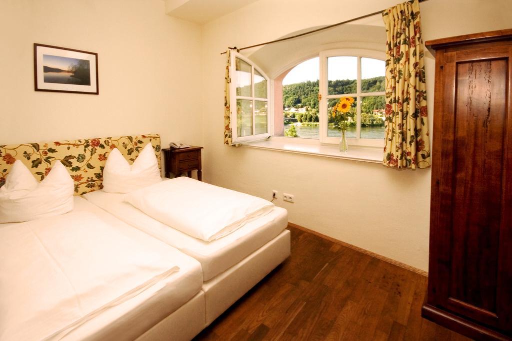 Wittelsbacher Zollhaus Otel Vilshofen an der Donau Dış mekan fotoğraf